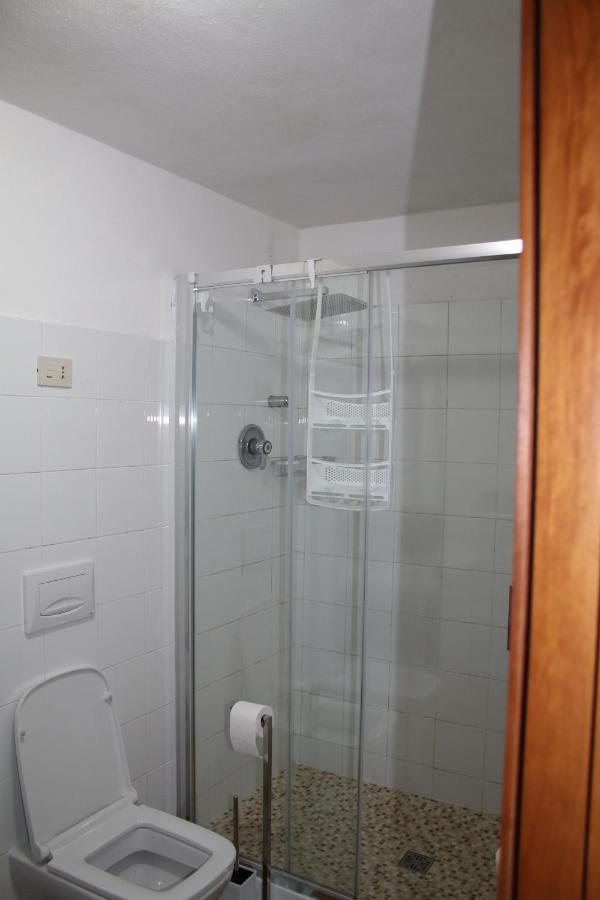 B&B Sa Serra Стинтино Экстерьер фото